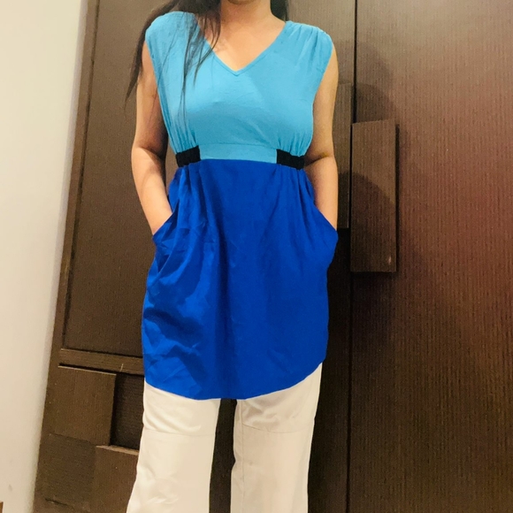 Blue top - Picture 3 of 13